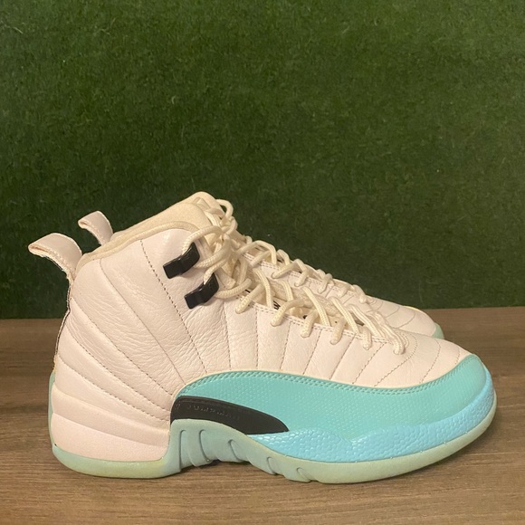 Jordan 12 Retro ‘Light Aqua’ Size 7Y - Picture 1 of 11